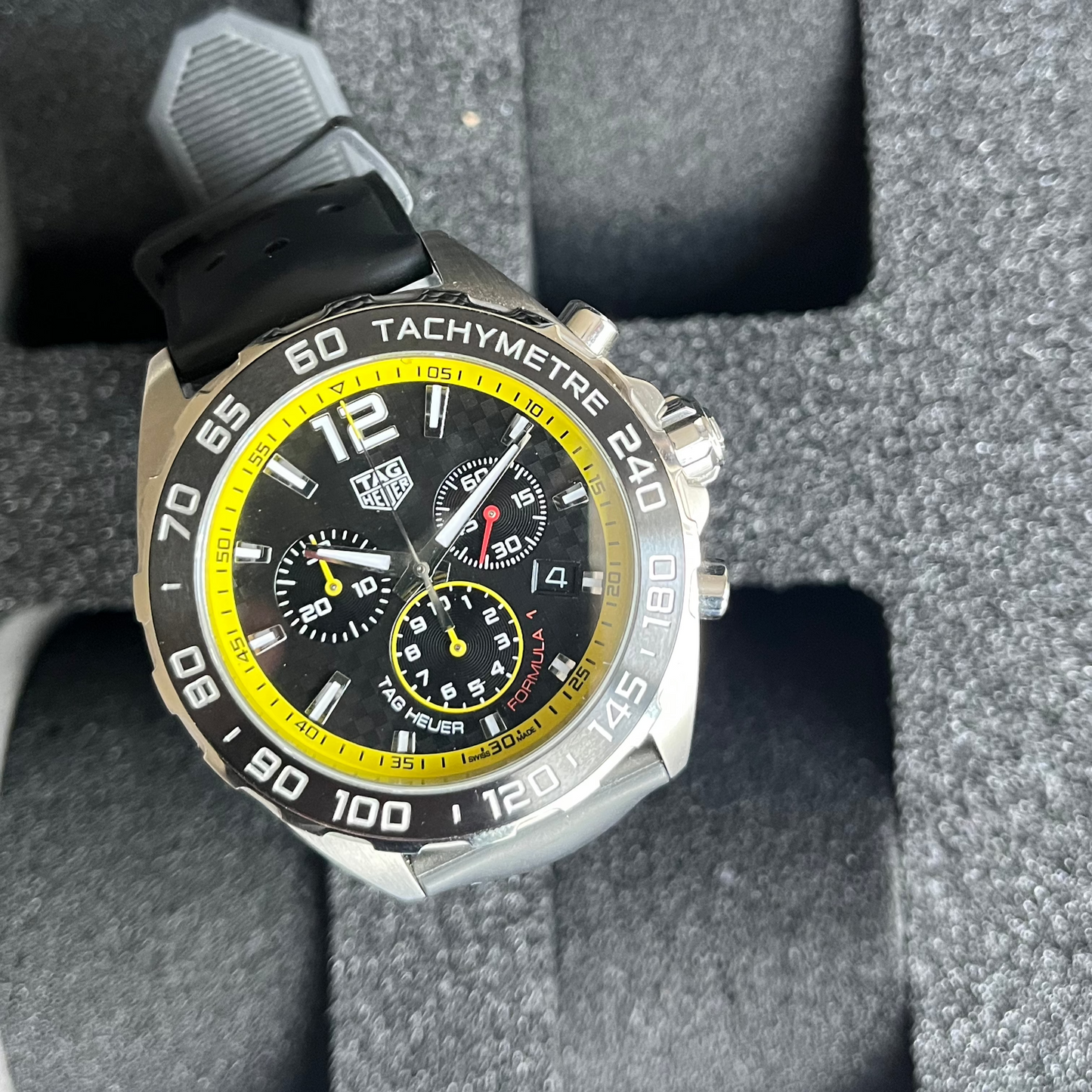 Tag Heuer Formula 1  Chronograph Black & Yellow Checkered Flag Dial